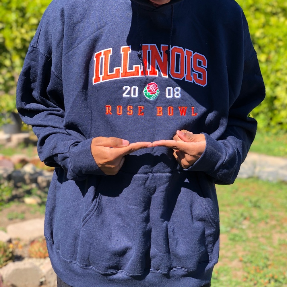 Champion navy blue sweatshirt